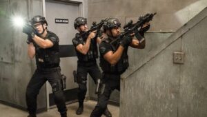 مسلسل: S.W.A.T. | الموسم: 3 | الحلقة: 3