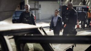 مسلسل: S.W.A.T. | الموسم: 6 | الحلقة: 11