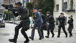 مسلسل: S.W.A.T. | الموسم: 6 | الحلقة: 21