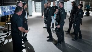 مسلسل: S.W.A.T. | الموسم: 1 | الحلقة: 2